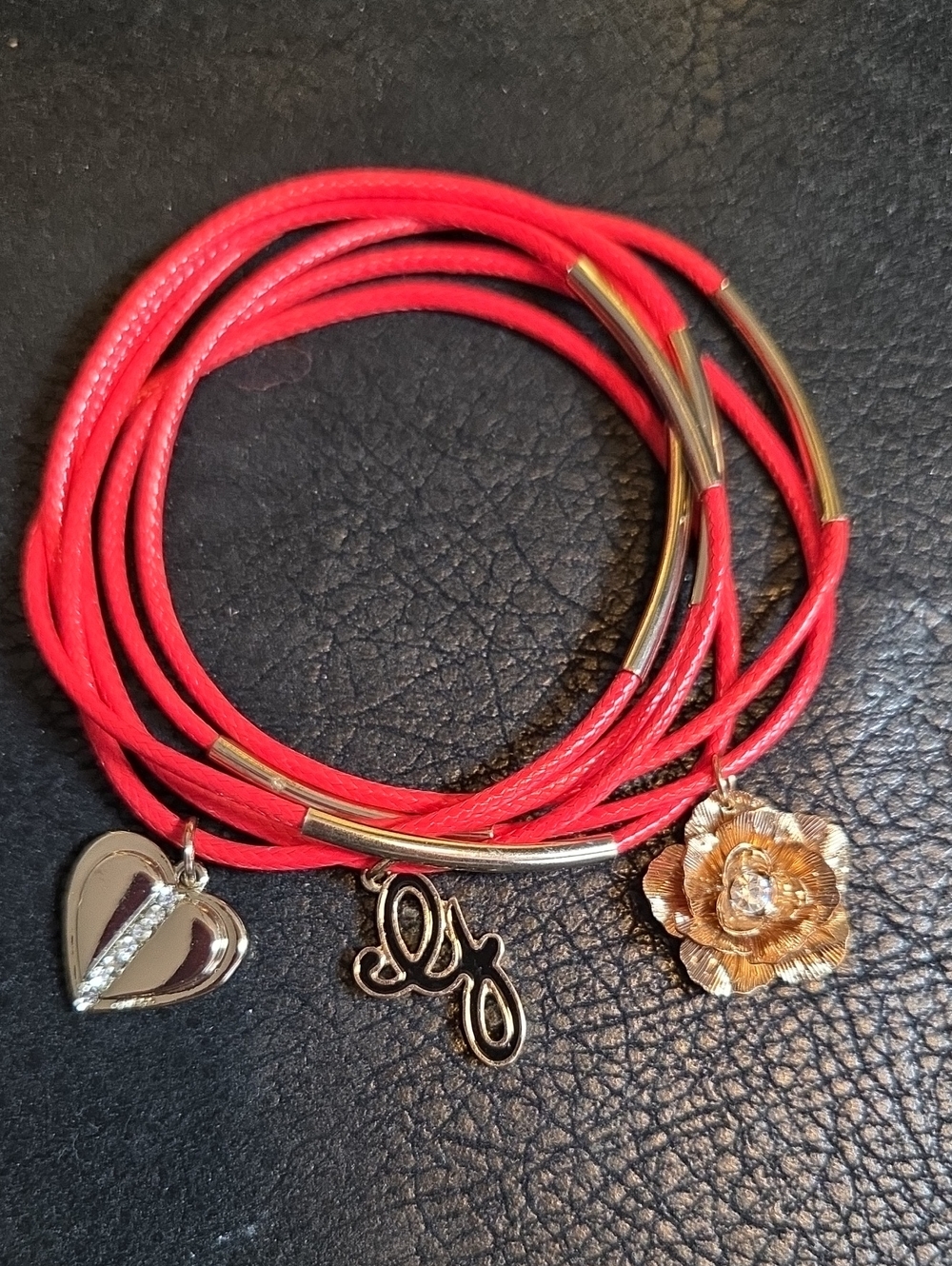 Vintage Guess Red Faux Leather Stack Bracelets With Goldtone Charms *Set Of 6*
